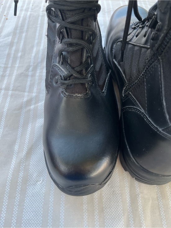 Vibram Men\'s Black Lace-Up Tactical Boots main image 8